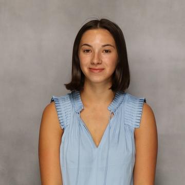 Portrait of Emma Vivino, Project Assistant